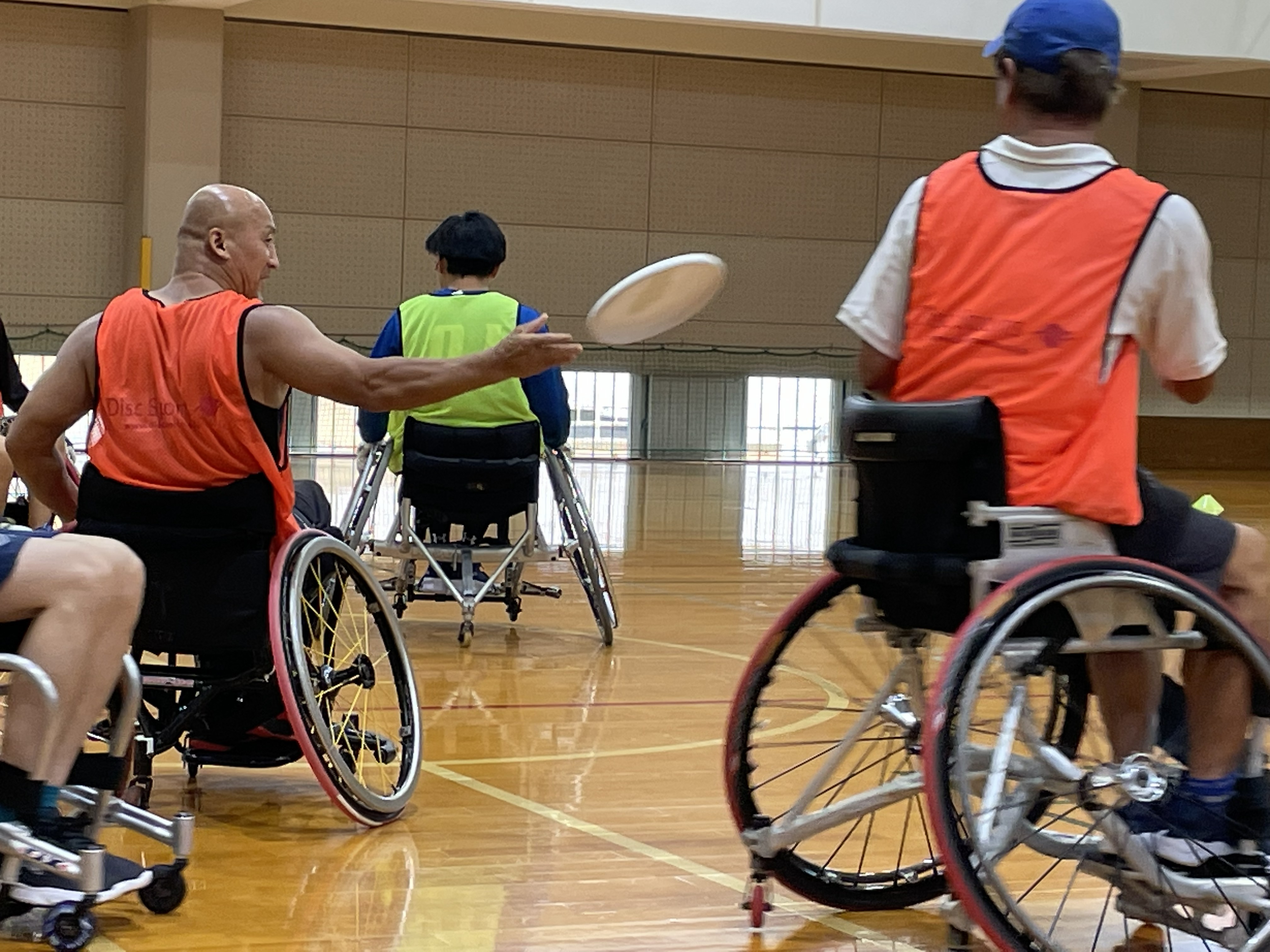 車いすアルティメットの試合の様子